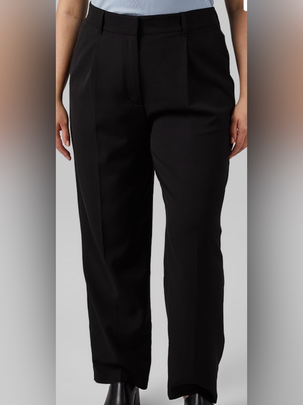 32 Cool black straight leg athletic pants .size L